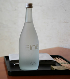 Finé Japon Limited Water